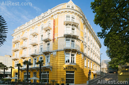 Bristol Hotel 